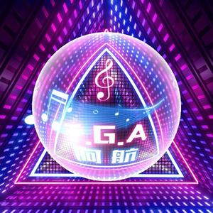 美女漏奶漏逼让男生舔
