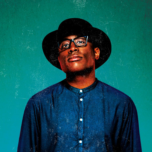 美女漏奶漏逼让男生舔
